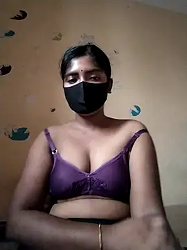 Snapshot of Lina-Rose chatting on 14, 9, 2025 Lina-Rose online show from 14, 9, 2025