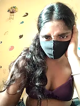 Snapshot of Lina-Rose chatting on 17, 9, 2025 Lina-Rose online show from 17, 9, 2025