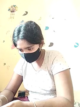 Snapshot of Lina-Rose chatting on 20, 9, 2025 Lina-Rose online show from 20, 9, 2025