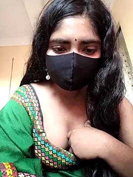 Snapshot of Lina-Rose chatting on 30, 9, 2025 Lina-Rose online show from 30, 9, 2025