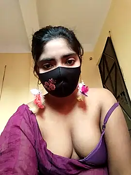 Snapshot of Lina-Rose chatting on 12, 11, 2025 Lina-Rose online show from 12, 11, 2025