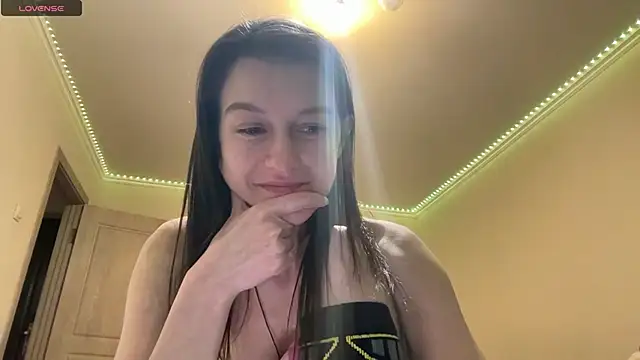 Snapshot of Alice__grace chatting on 13, 2, 2025 Alice grace online show from 13, 2, 2025