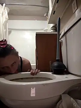 UniqueKorn86 online show from 6, 2, 2026