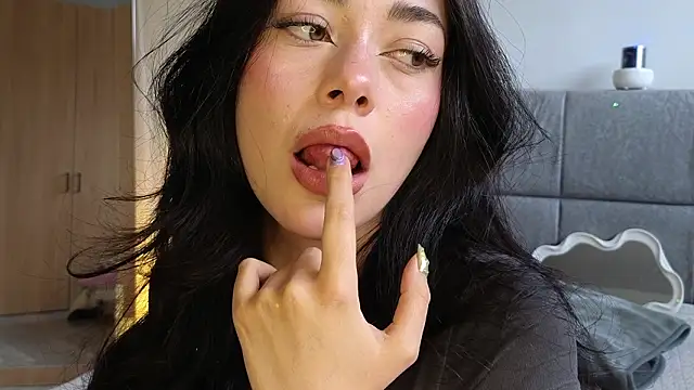 Snapshot of Soffimoon_ chatting on 20, 2, 2026 Soffimoon online show from 20, 2, 2026