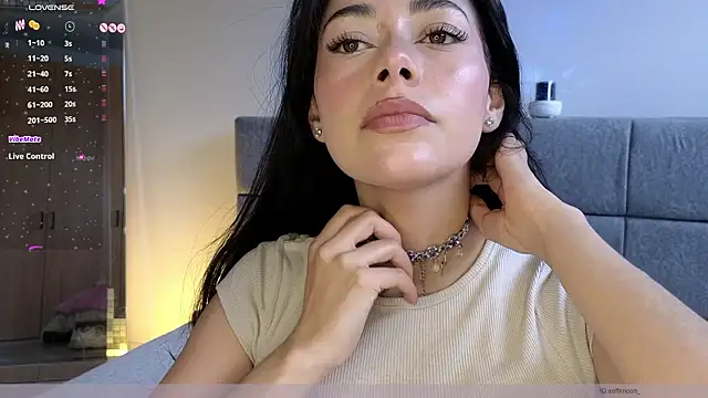 Snapshot of Soffimoon_ chatting on 6, 3, 2026 Soffimoon online show from 6, 3, 2026