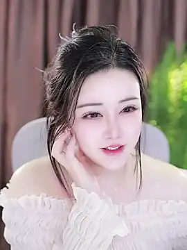 Qiaoqiao  online show from 31, 1, 2025