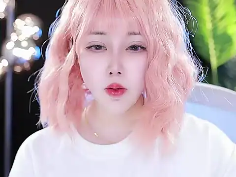 Snapshot of Qiaoqiao_ chatting on 20, 3, 2025 Qiaoqiao online show from 20, 3, 2025