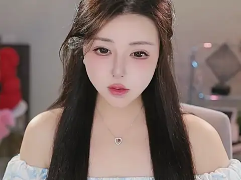 Snapshot of Qiaoqiao_ chatting on 14, 12, 2025 Qiaoqiao online show from 14, 12, 2025