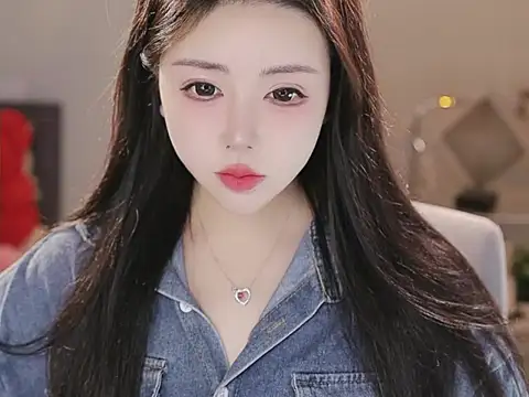 Snapshot of Qiaoqiao_ chatting on 16, 12, 2025 Qiaoqiao online show from 16, 12, 2025