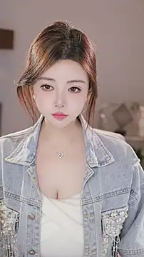 Qiaoqiao  online show from 20, 12, 2025