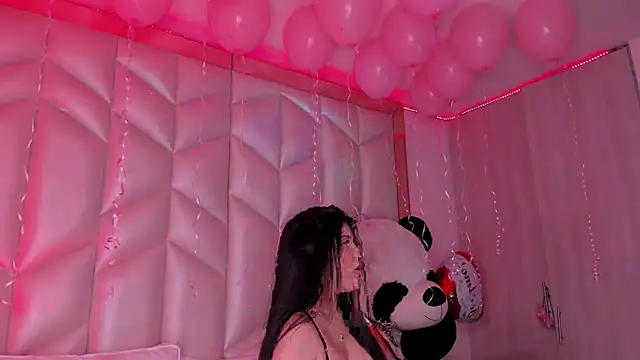 AlhanaRose online show from 7, 2, 2025