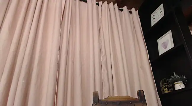 ysabel sanchez4 online show from 8, 3, 2025