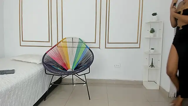 flavia cruz online show from 8, 11, 2025