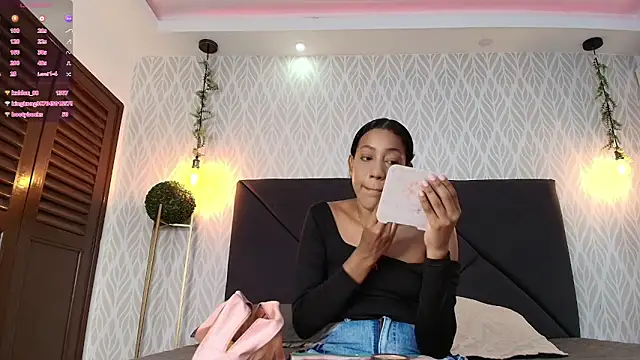 flavia cruz online show from 19, 11, 2025