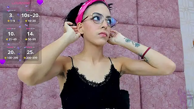 LilitRobins online show from 12, 2, 2025