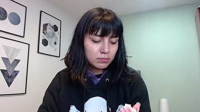 Snapshot of amy_adams1 chatting on 29, 10, 2025 amy adams1 online show from 29, 10, 2025