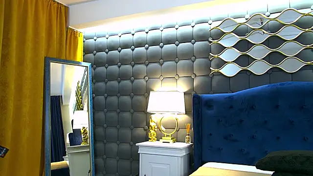 LeyaCass online show from 1, 12, 2025