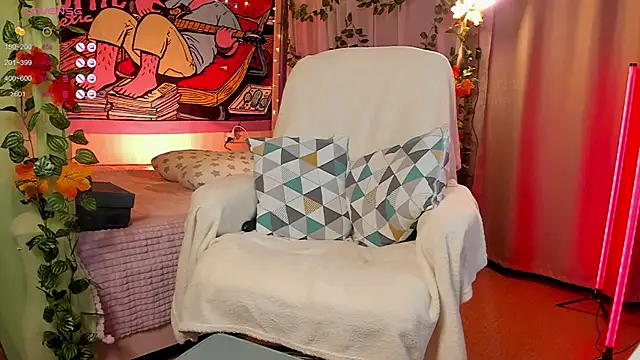 Snapshot of _Forest_Lina_ chatting on 8, 2, 2025 Forest Lina online show from 8, 2, 2025