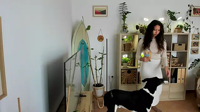 Snapshot of desertd2310 chatting on 8, 3, 2025 desertd2310 online show from 8, 3, 2025