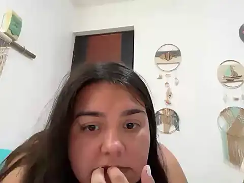 pili placer online show from 24, 2, 2026