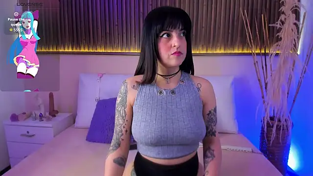 Snapshot of Liz_grey_ chatting on 6, 2, 2026 Liz grey online show from 6, 2, 2026