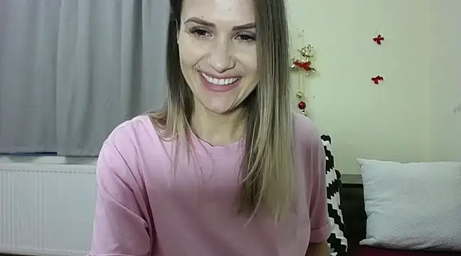 Snapshot of NattyReturn chatting on 10, 12, 2024 NattyReturn online show from 10, 12, 2024