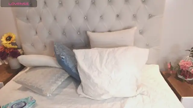 brithany rousee online show from 14, 10, 2025