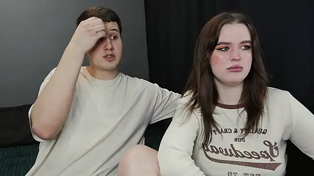 Pinku kitsune online show from 5, 3, 2025