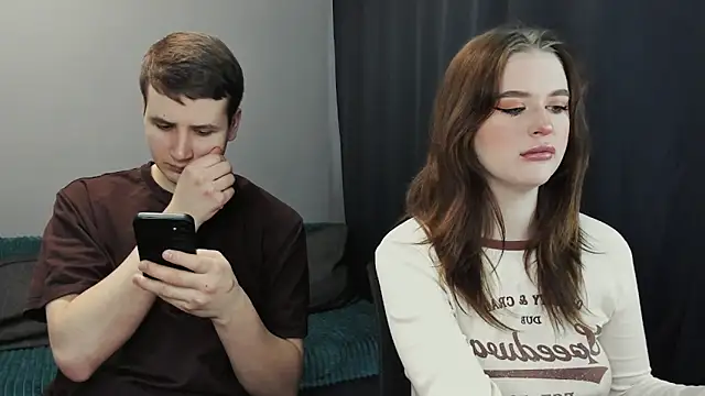 Pinku kitsune online show from 6, 3, 2025