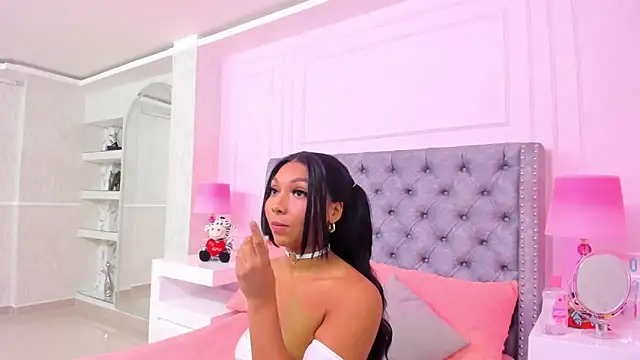 HaileeRoberts online show from 25, 1, 2025