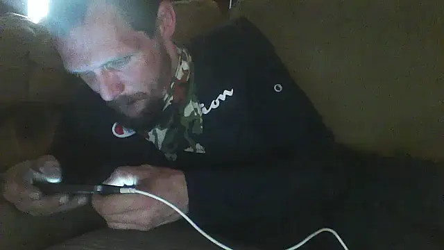 Snapshot of luke_thighwalker2469 chatting on 14, 12, 2025 luke thighwalker2469 online show from 14, 12, 2025