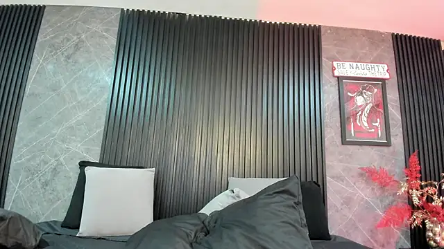 BambiiQueen online show from 18, 12, 2024