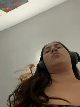 Snapshot of RenataMex chatting on 26, 2, 2025 RenataMex online show from 26, 2, 2025