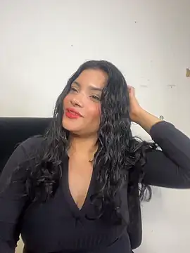 lolaa staars online show from 12, 10, 2025