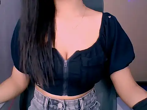 Snapshot of Nicole-wallace chatting on 4, 4, 2026 Nicole-wallace online show from 4, 4, 2026