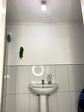 Snapshot of DarkBerry87 chatting on 7, 10, 2025 DarkBerry87 online show from 7, 10, 2025