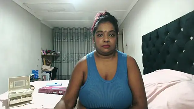 Snapshot of Indianmayaxoxo chatting on 15, 9, 2025 Indianmayaxoxo online show from 15, 9, 2025