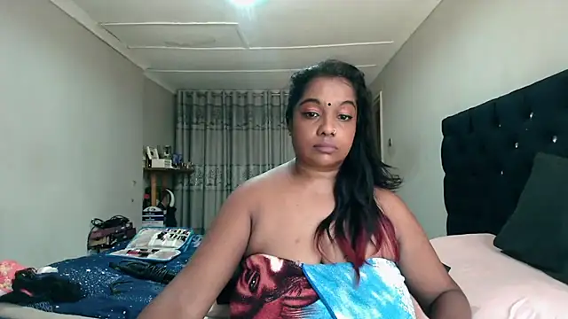 Indianmayaxoxo online show from 5, 2, 2026