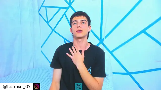 Snapshot of liam_scott77 chatting on 12, 11, 2025 liam scott77 online show from 12, 11, 2025