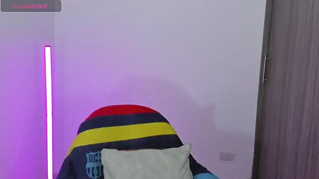 Snapshot of Natasha_su_ chatting on 5, 3, 2026 Natasha su online show from 5, 3, 2026