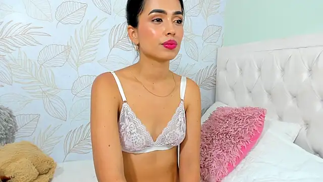 TianaReedd online show from 6, 12, 2024