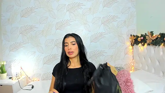 TianaReedd online show from 14, 12, 2024