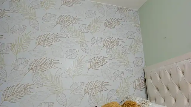 TianaReedd online show from 27, 2, 2025