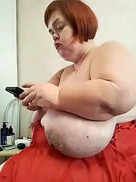 MIDGET-TITS online show from 31, 1, 2025