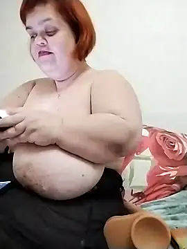 MIDGET-TITS online show from 5, 2, 2025