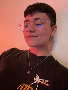 Ashley Chriss online show from 29, 12, 2024