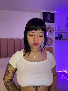 Ashley Chriss online show from 19, 3, 2025