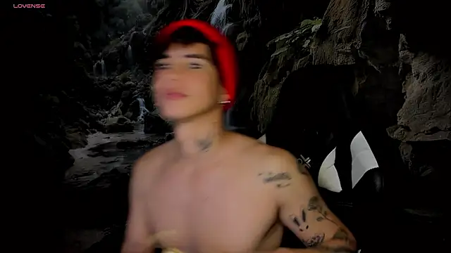 Snapshot of Tayson_Rivers chatting on 20, 3, 2026 Tayson Rivers online show from 20, 3, 2026