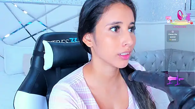 Snapshot of VICTORIA_HOUSTON chatting on 16, 12, 2025 VICTORIA HOUSTON online show from 16, 12, 2025