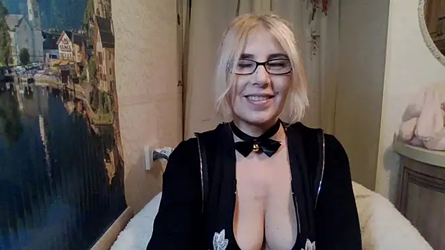 sweet raspberry online show from 14, 1, 2025